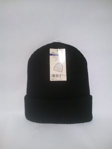 セブンイレブンで買った黒いニット帽の写真